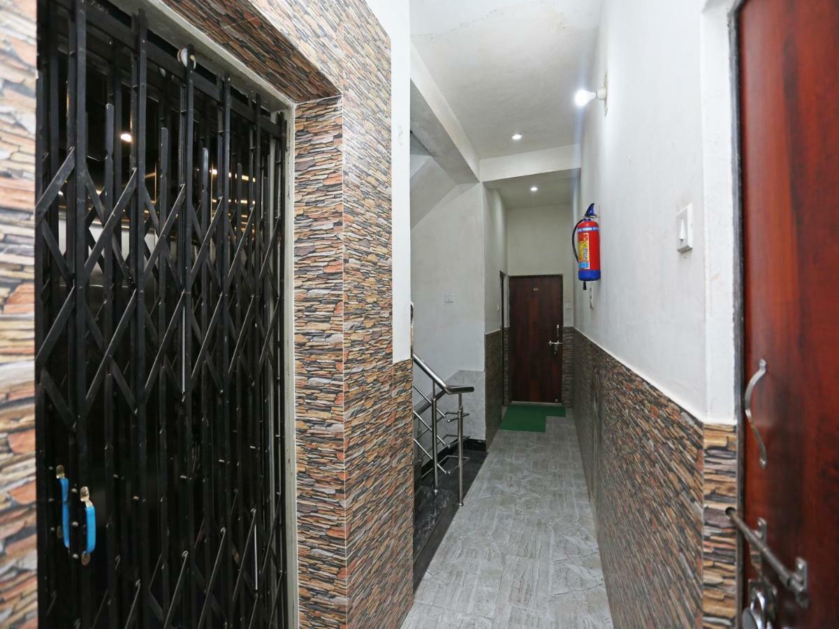 Hotel Bachchan Palace Varanasi Exteriör bild