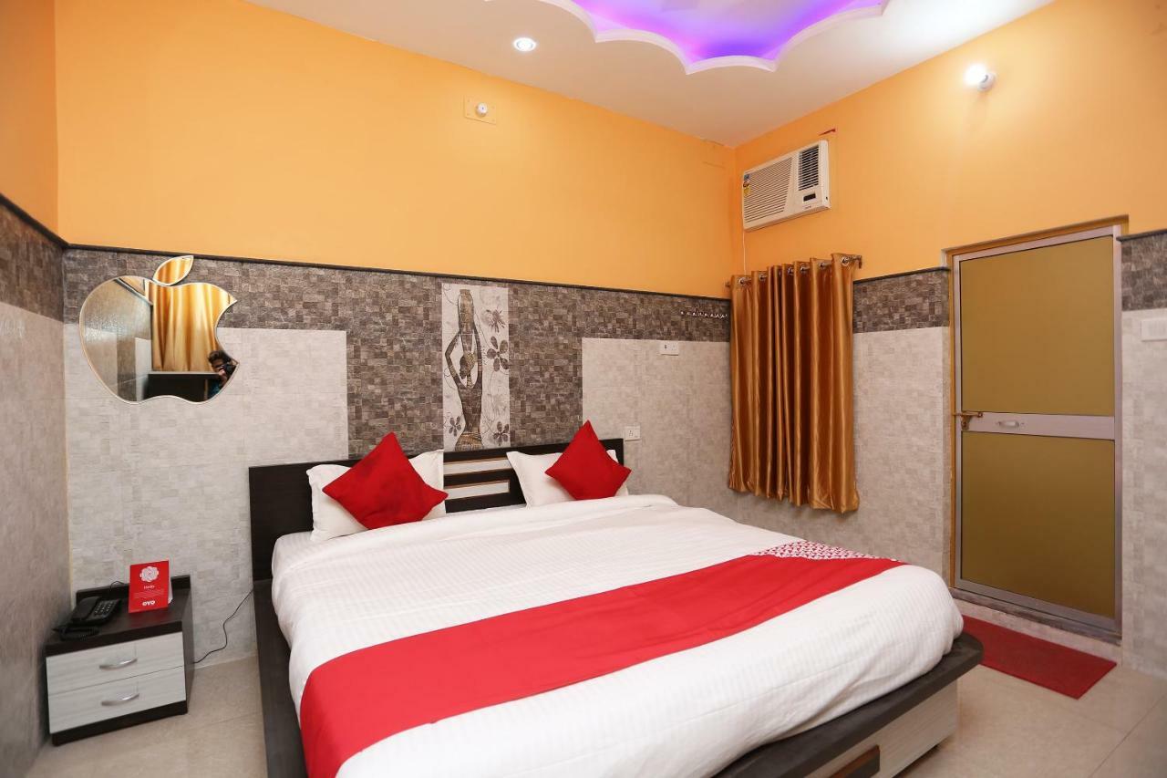 Hotel Bachchan Palace Varanasi Exteriör bild