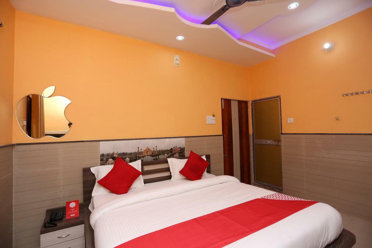 Hotel Bachchan Palace Varanasi Exteriör bild