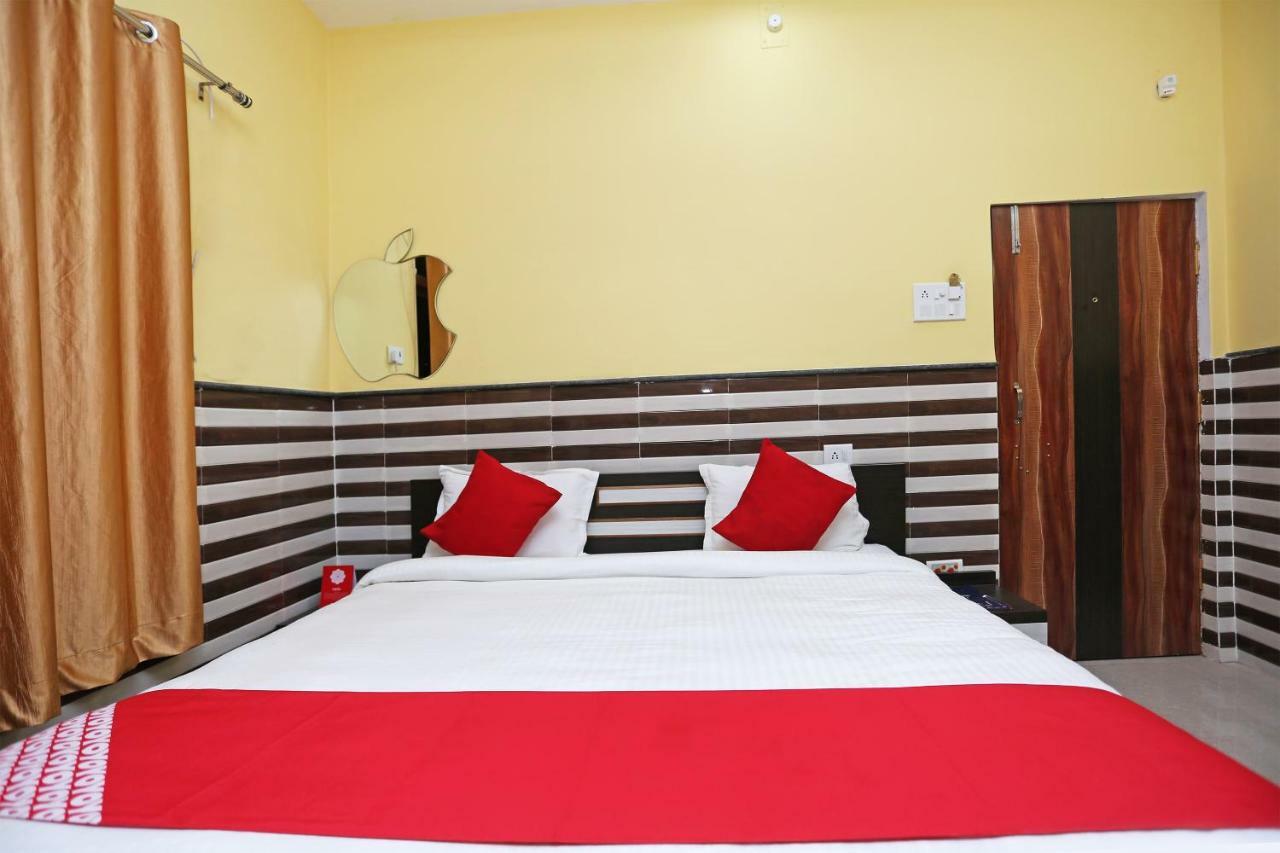 Hotel Bachchan Palace Varanasi Exteriör bild