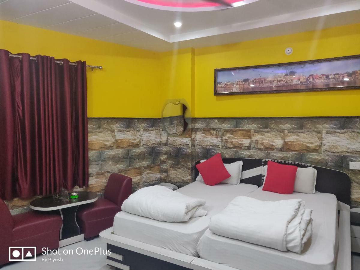 Hotel Bachchan Palace Varanasi Exteriör bild