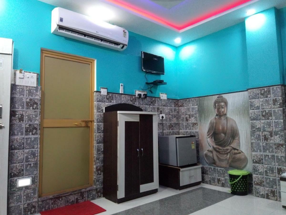 Hotel Bachchan Palace Varanasi Exteriör bild